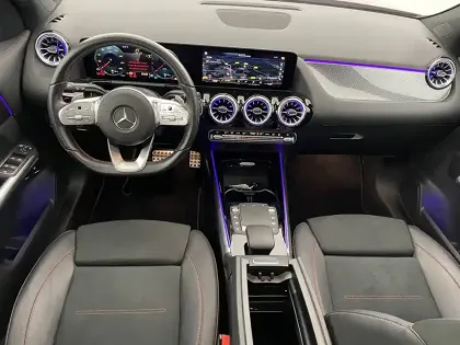 Photo 52 Mercedes GLA  250 e 8G-DCT