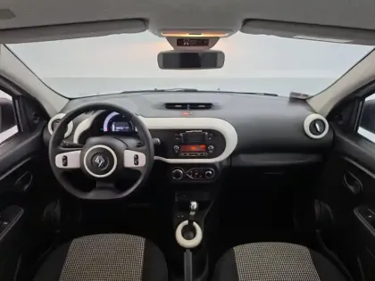 Photo 61 Renault Twingo  III E-Tech