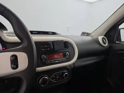 Photo 36 Renault Twingo  III E-Tech