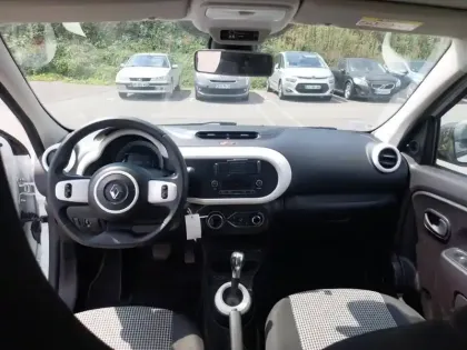 Photo 13 Renault Twingo  III E-Tech