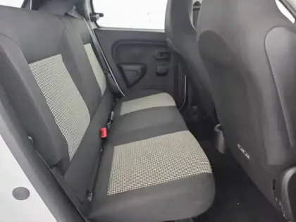 Photo 69 Renault Twingo  III E-Tech