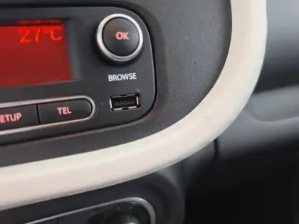 Photo 37 Renault Twingo  III E-Tech
