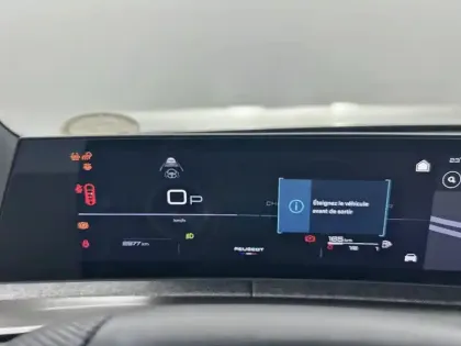 Photo 9 Peugeot 5008  Hybrid 145 ch e-DCS6