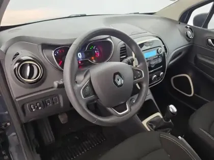Photo 42 Renault Captur  TCe 90 - 19