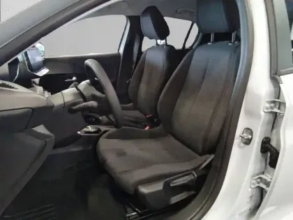 Photo 16 Peugeot 208  Hybrid 110 ch e-DCS6