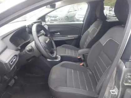 Photo 8 Dacia Jogger  Hybrid 140 7 places