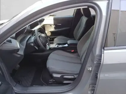Photo 10 Peugeot 208  Hybrid 145 ch e-DCS6
