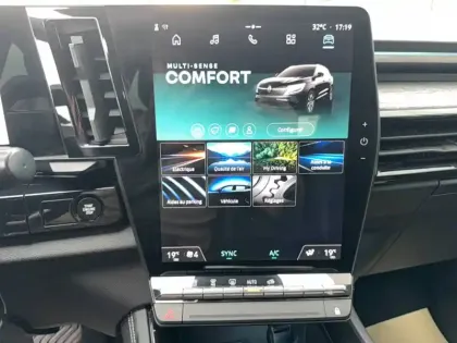 Photo 16 Renault Austral  E-Tech hybrid 200