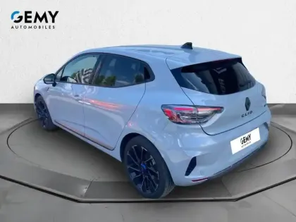 Photo 6 Renault Clio  E-Tech full hybrid 145 ch GSR2