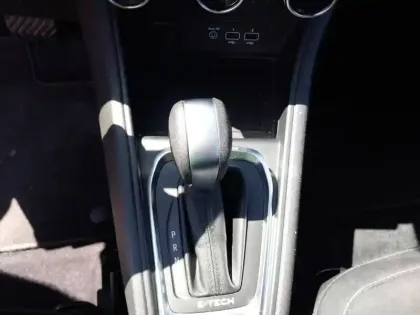 Photo 12 Renault Captur  E-Tech 145 - 21