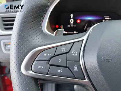 Photo 20 Renault Captur  mild hybrid 160 EDC