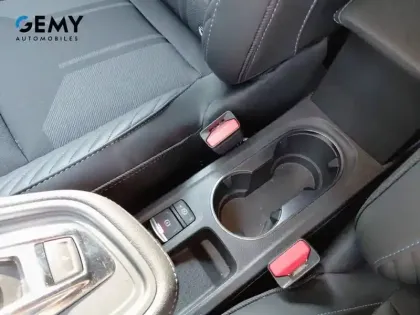 Photo 36 Renault Captur  mild hybrid 160 EDC