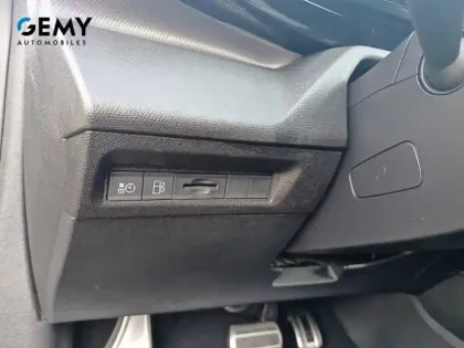 Photo 15 Peugeot 308  PHEV 180 e-EAT8