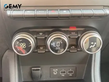 Photo 11 Renault Captur  TCe 130 EDC FAP