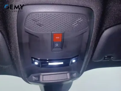 Photo 14 Peugeot 2008  Hybrid 145 e-DCS6
