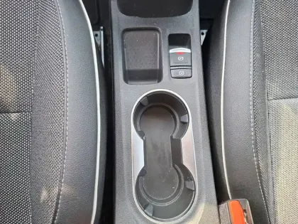 Photo 23 Renault Captur  E-Tech hybride 145