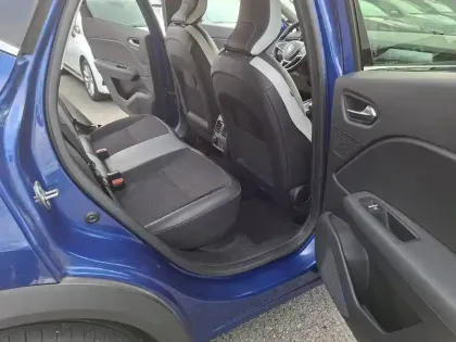 Photo 17 Renault Captur  E-Tech hybride 145