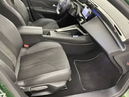 Photo 32 Peugeot 308  Electrique 54 kWh 156ch