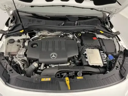 Photo 43 Mercedes GLA  200 d 8G-DCT