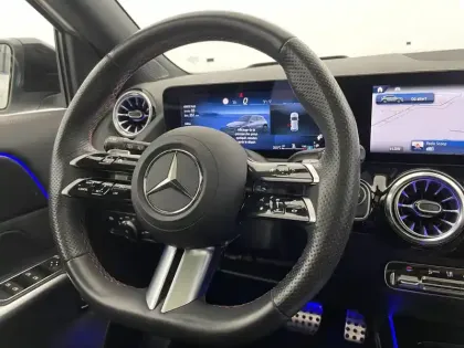 Photo 51 Mercedes GLA  200 d 8G-DCT