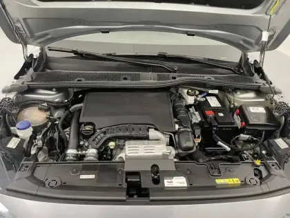 Photo 20 Peugeot 208  PureTech 100 S&S BVM6