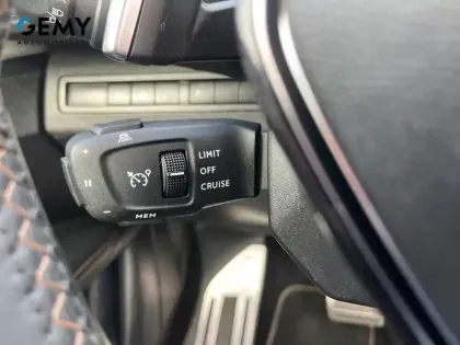Photo 13 Peugeot 3008  Hybrid 225 e-EAT8