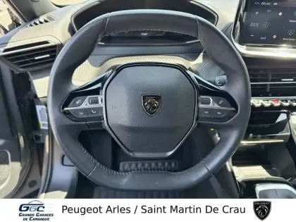 Photo 12 Peugeot 2008  PureTech 100 S&S BVM6