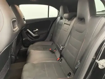 Photo 36 Mercedes Classe A  200 7G-DCT