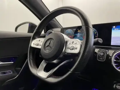 Photo 44 Mercedes Classe A  200 7G-DCT