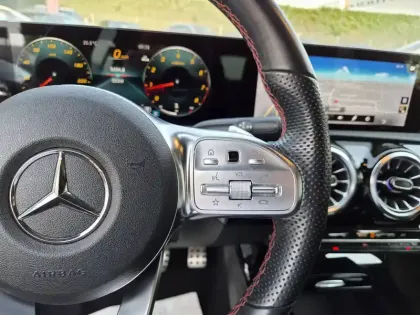 Photo 14 Mercedes Classe A  200 7G-DCT