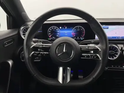 Photo 42 Mercedes Classe A  200 d