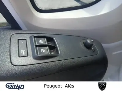 Photo 12 Peugeot Boxer  TOLE 3.3 T L2H2 BLUEHDI 140 S&S BVM6