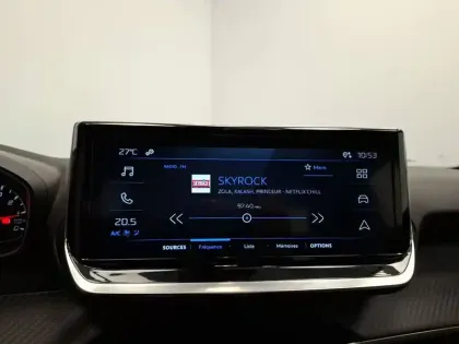 Photo 19 Peugeot 2008  PureTech 100 S&S BVM6
