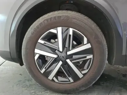 Photo 10 Peugeot 2008  PureTech 100 S&S BVM6