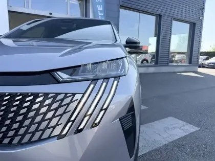 Photo 42 Peugeot 3008  Electrique 210 ch 73 kWh