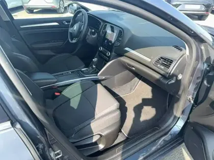 Photo 11 Renault Megane  IV Berline TCe 140 EDC