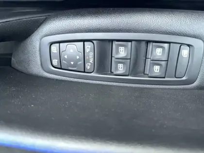 Photo 53 Renault Megane  IV Berline TCe 140 EDC