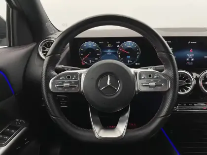 Photo 42 Mercedes GLA  250 e 8G-DCT