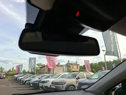 Photo 42 Renault Captur  E-Tech hybride rechargeable 160