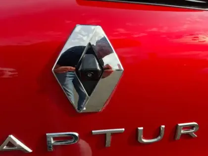Photo 9 Renault Captur  E-Tech hybride rechargeable 160