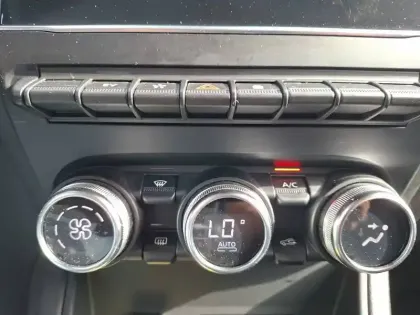 Photo 30 Renault Captur  E-Tech hybride rechargeable 160
