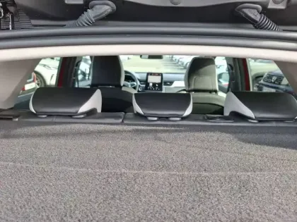 Photo 12 Renault Captur  E-Tech hybride rechargeable 160