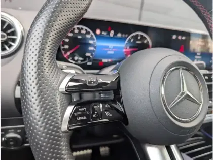 Photo 12 Mercedes GLA 200 d 