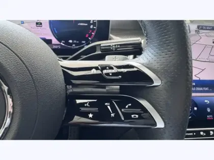 Photo 17 Mercedes GLC  300 e  Hybrid EQ 4MATIC AM