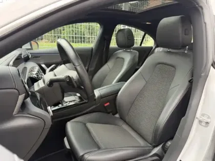 Photo 46 Mercedes CLA  250 e Coupé Progressive Li