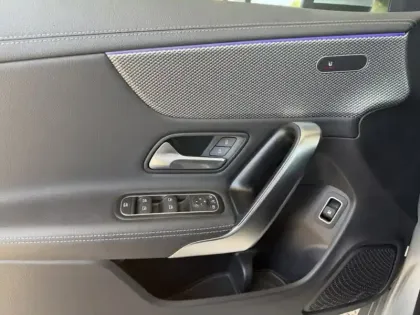 Photo 38 Mercedes CLA  250 e Coupé Progressive Li