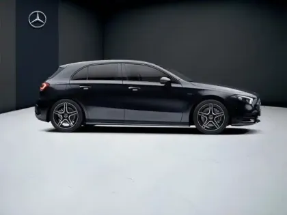 Photo 16 Mercedes Classe A 250 e AMG Line