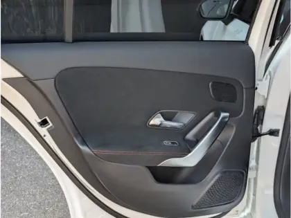 Photo 17 Mercedes Classe A 180 