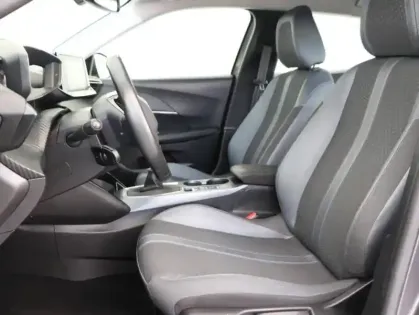 Photo 8 Peugeot 2008  1.2 PureTech 130ch S&S Allure