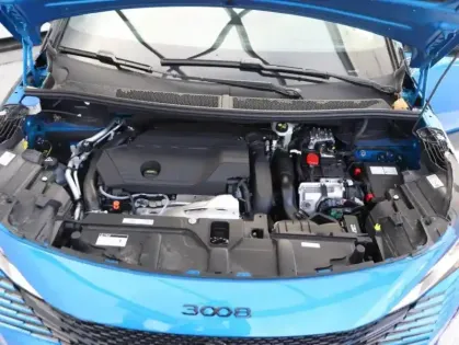 Photo 11 Peugeot 3008  HYBRID 225ch GT e-EAT8